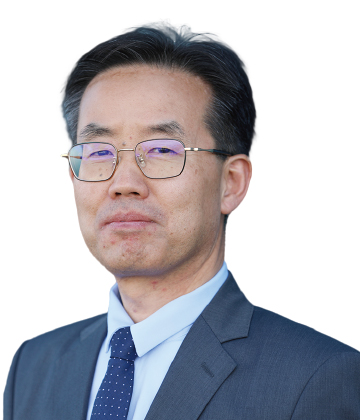 Dr. Wang Chunfeng, Executive Director