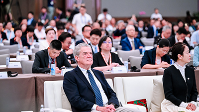 Guests of the Main Forum